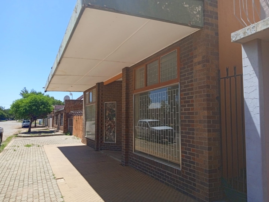  Bedroom Property for Sale in Bloemhof North West
